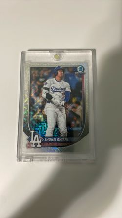 2025 Bowman Mojo Refractor Shohei Ohtani #17 Los Angeles Dodgers Baseball