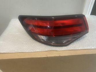 2020-2024 Nissan Sentra Left Tail Light 