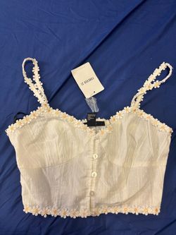 Forever 21 White Daisy Crop Top