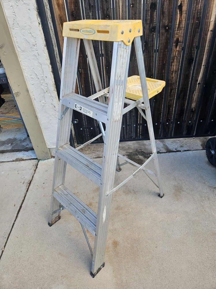 4' Werner Aluminum Ladder