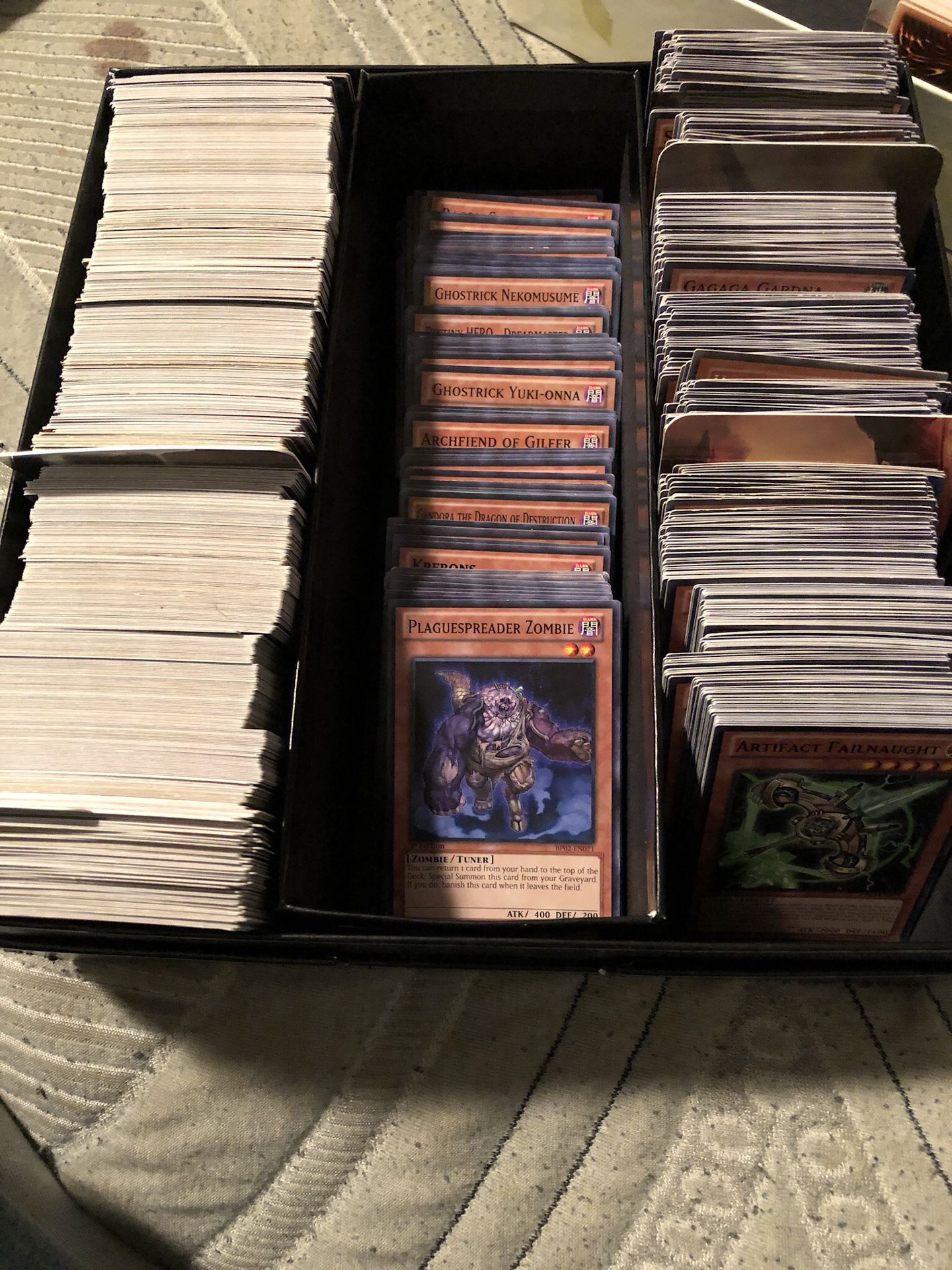 Over 1,000 yugioh cards