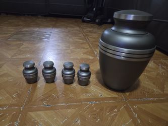 Cremation Urn