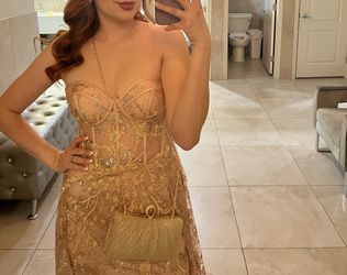 Fancy Dress Size 4