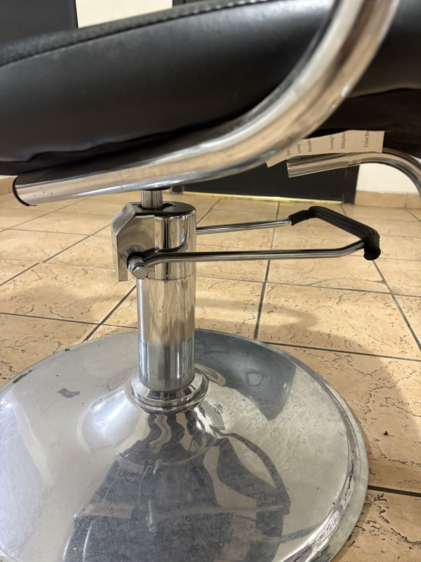 barber chair black