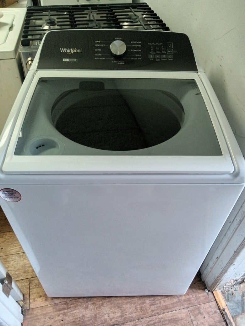 2 Yrs Old Whirlpool HE Large Capacity Washer 