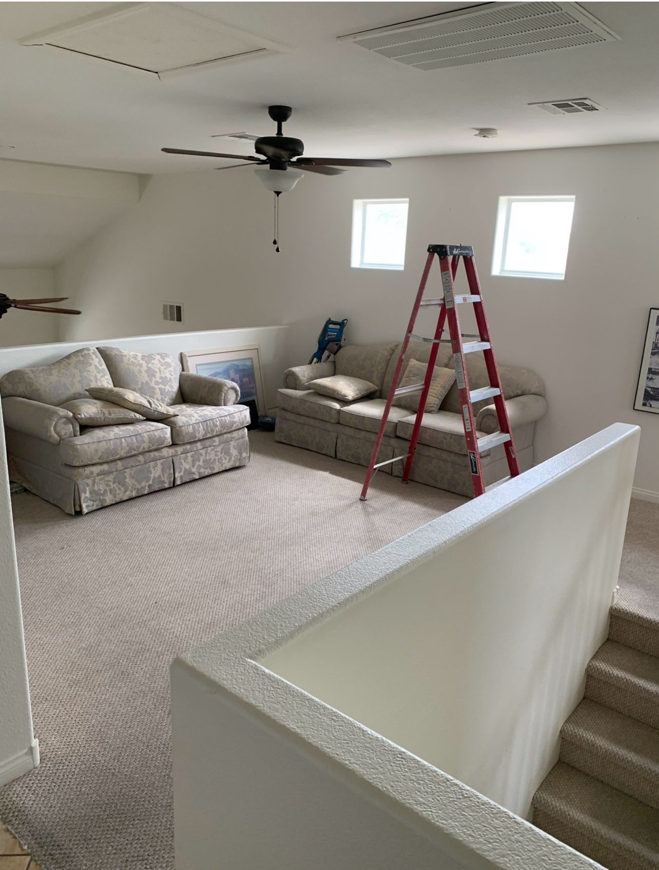 Living Room Floral Soda And Loveseat