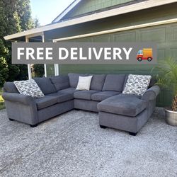 Large Gray Sectional Couch 🛋️ FREE DELIVERY 🚚 