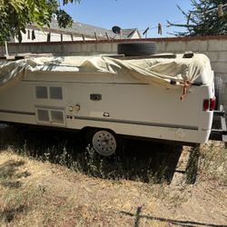 2000 Year Model COLEMAN CAMPING TRAILER 10 FOOT LONG