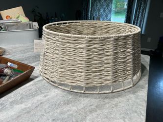 Wondershop tree collar