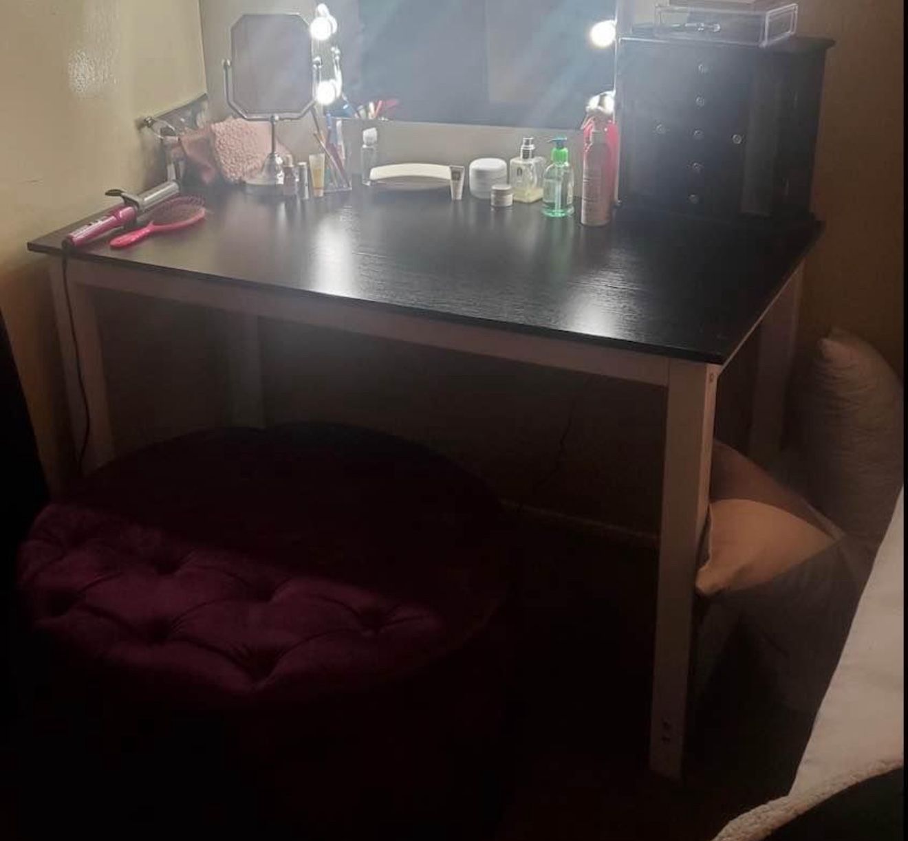 Black And White Desk