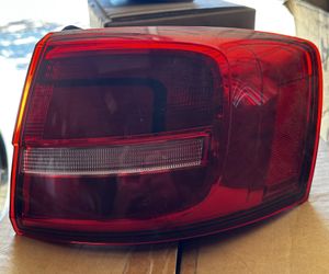 2011 - 2018 Volkswagen Jetta Passenger Right Side Tail Light OEM F00HTV4