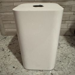 Apple AirPort Time Capsule A1470 – 2TB - Great Condition