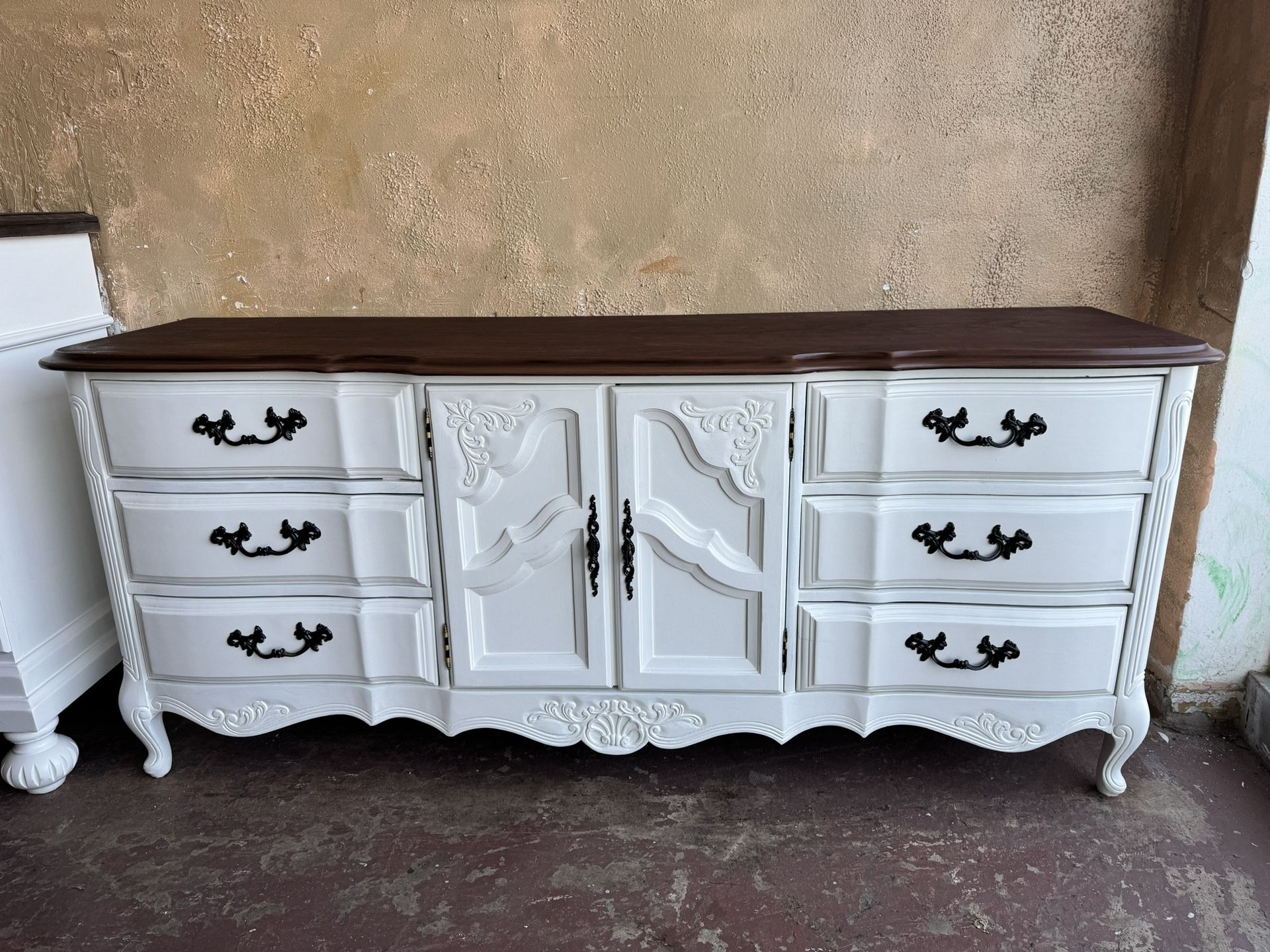 Long Dresser/Sideboard