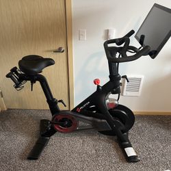 Peloton Bike
