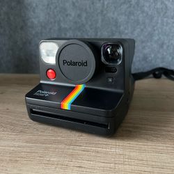 Polaroid NOW+ instant film camera photography