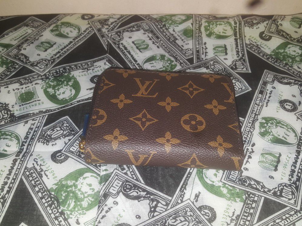 Louis Vuitton Monogram wallet