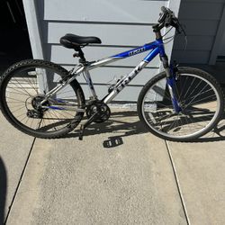Trek 820 ST Bike