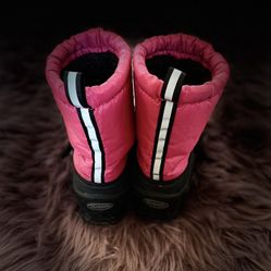 winter boots for kids (size 11)