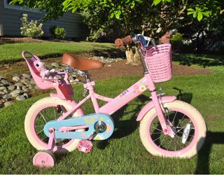 A sweet, ready‑to‑ride gem looking for its next little adventurer.