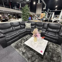 Power Recliner Sectional 