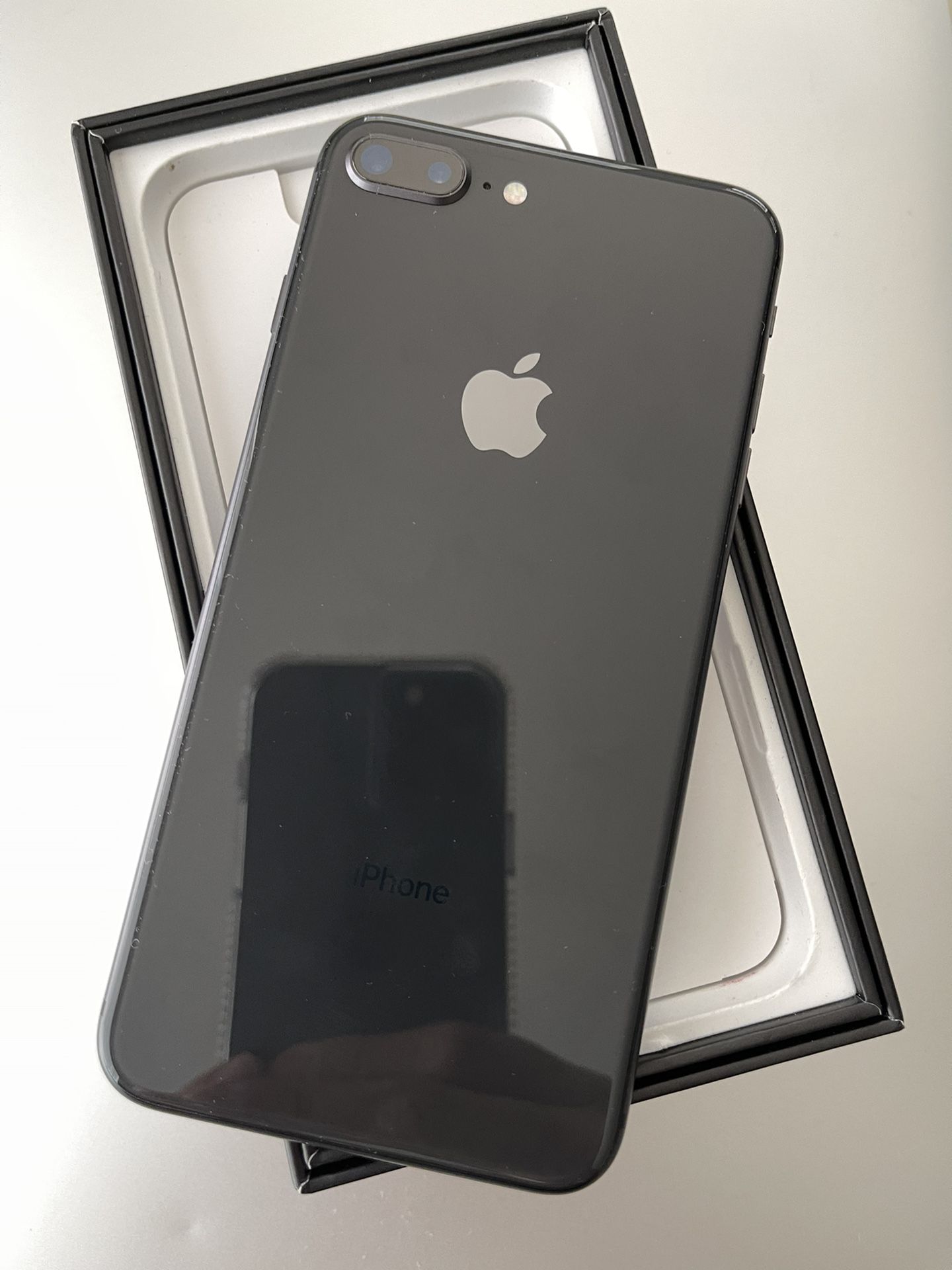 Iphone 8+ Plus 64GB Jet Grey ANY CARRIER