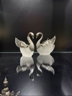 Vintage Swan Salt Cellars – Pair – Frosted Glass & Silver-Tone
