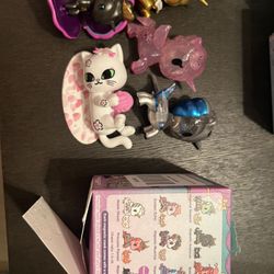 Tokidoki Cherry Blossom Cat Chasers, Masquerade, Fortune Cookie, Yume, Pink Diamante