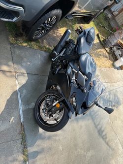 Kawasaki  zx6R
