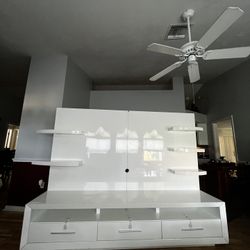Tv Stand / Shelves With Light 