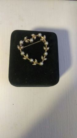 Vintage/antique heart brooch /pendant