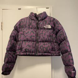 The North Face Women’s Nuptse Cropped Puffer Jacket Purple Leopard Print Small. 
