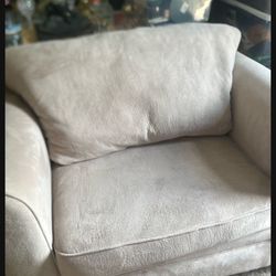 Oversized Chairs