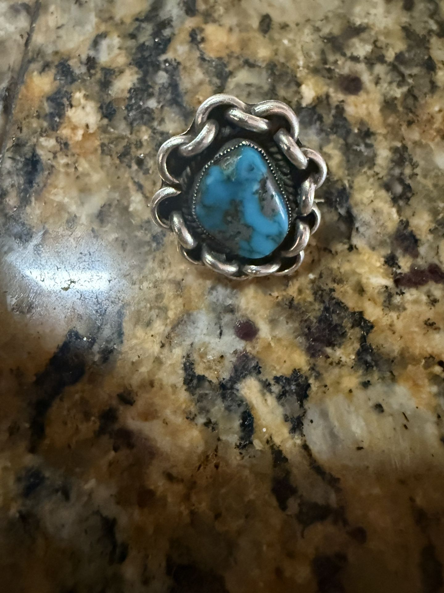 Vintage Native American Sterling Silver & Turquois Ladies Ring