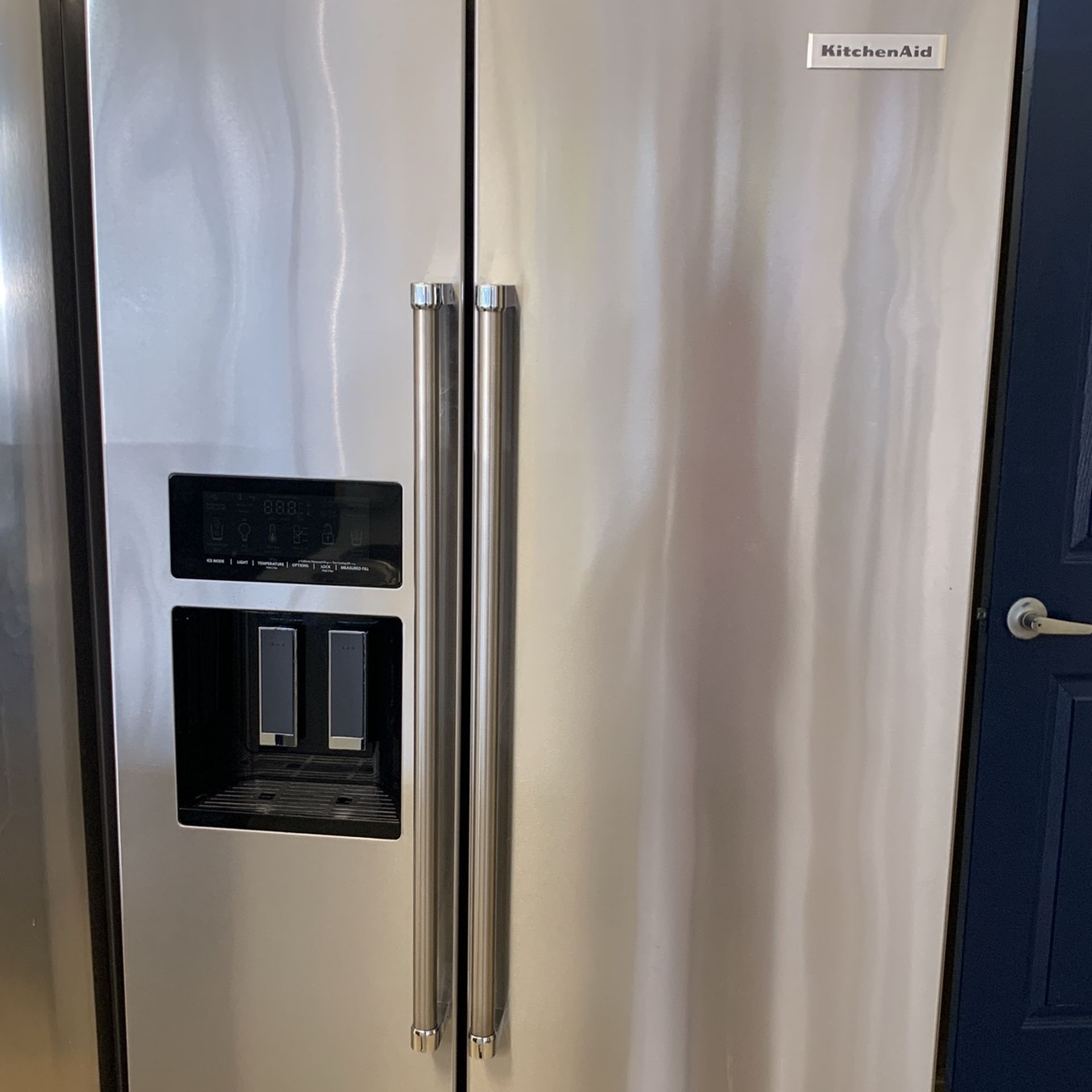 KITCHEN AID SIDE BY SIDE STAINLESS STEEL FRIDGE