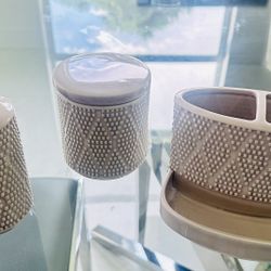 3 pieces Bathroom Accesories
