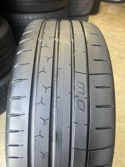 215 45 17 Continental sport plus Llanta Usada