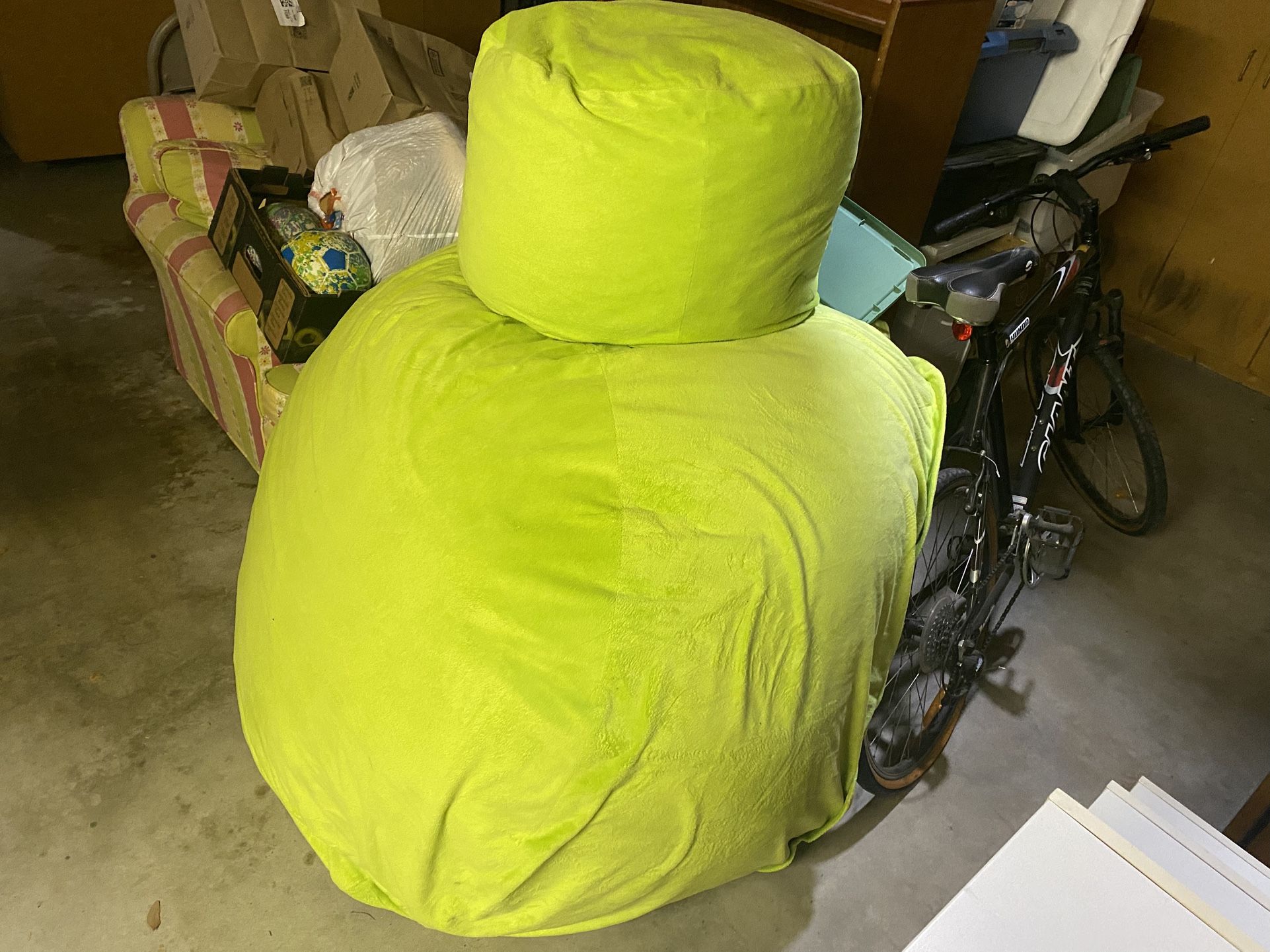 Ultimate Sack 6000: Giant Bean Bag Chair