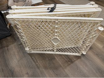 Large playpen for pets/babies