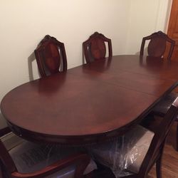 6 chair Extendable Dinner Table