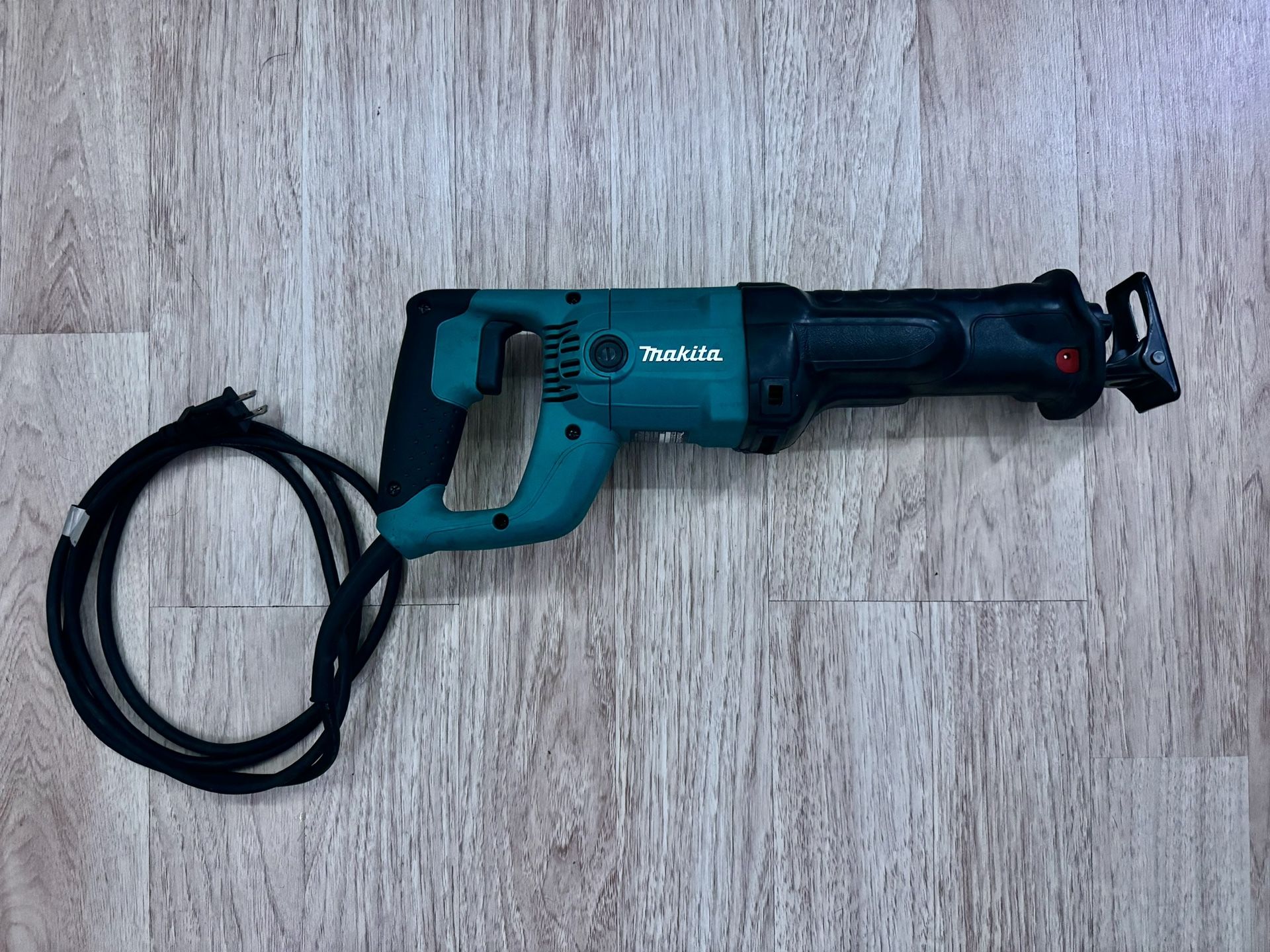 Makita Reciprocating Saw