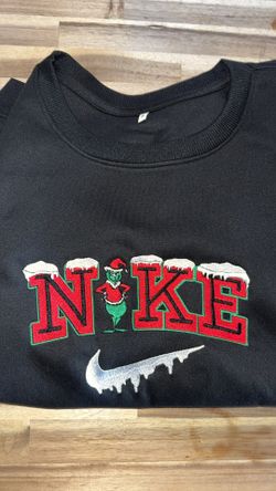 Custom Womens Nike Crewneck Size S