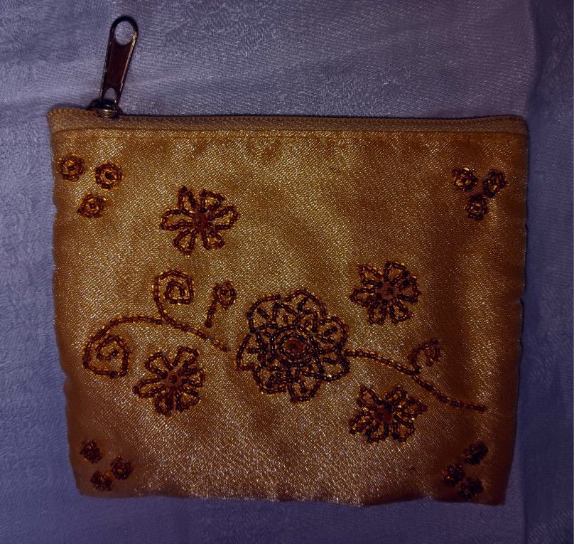 Antique Hand Made Silk And Glass Beaded Change Purse