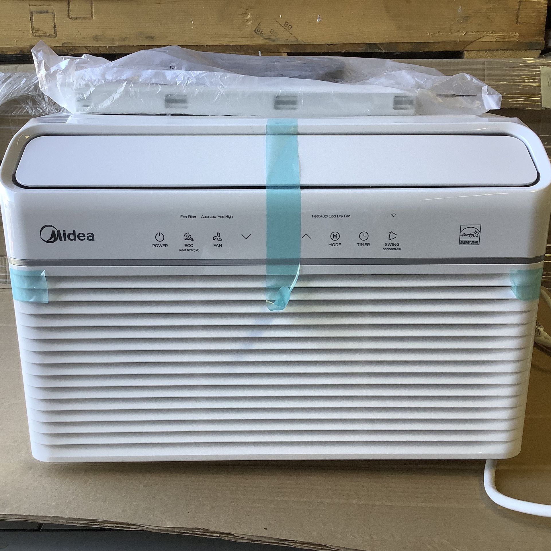 Midea 12000 Btu Window Air Conditioner With 10000 Btu Heater. Maw12hv1cwt. 19 Inches For Narrow Windows. Wifi