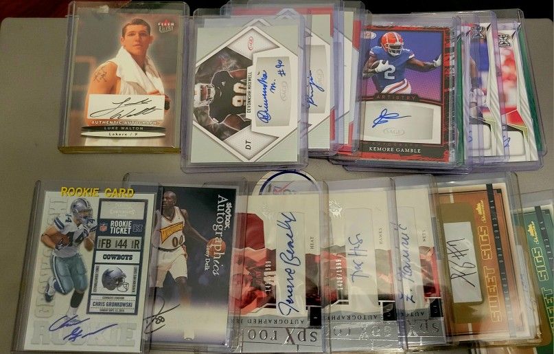 Sports card Lot (basketball/football/baseball) Autographs * Jersey cards * RC