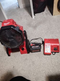 Milwaukee Fan battery ND charger included