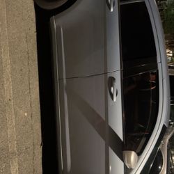 Chrysler (contact info removed) (NEEDS WORK/ STILL RUNNING)