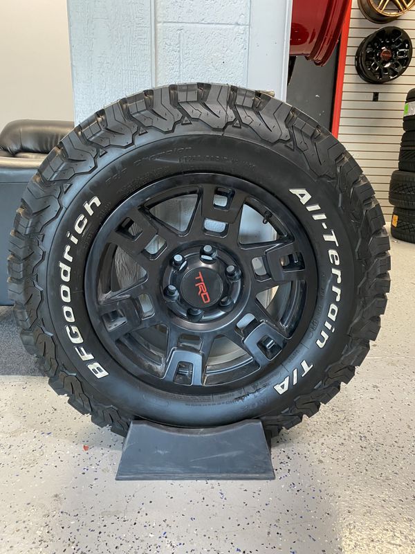 Toyota TRD Pro style wheels 17” for Tacoma for Sale in Tempe, AZ - OfferUp