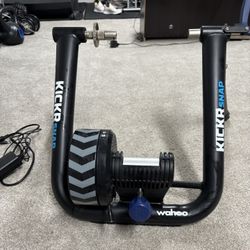 WAHOO KICKR SNAP Indoor Smart Trainer