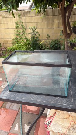 Fish tank  5 GL