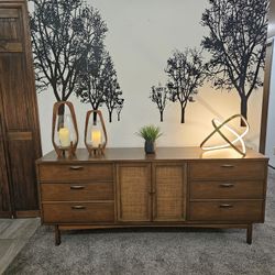 Mid Century Credanza 